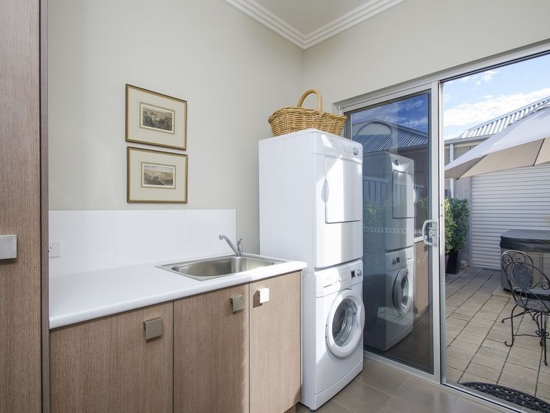 13 Wycombe Way, Glengowrie SA 5044