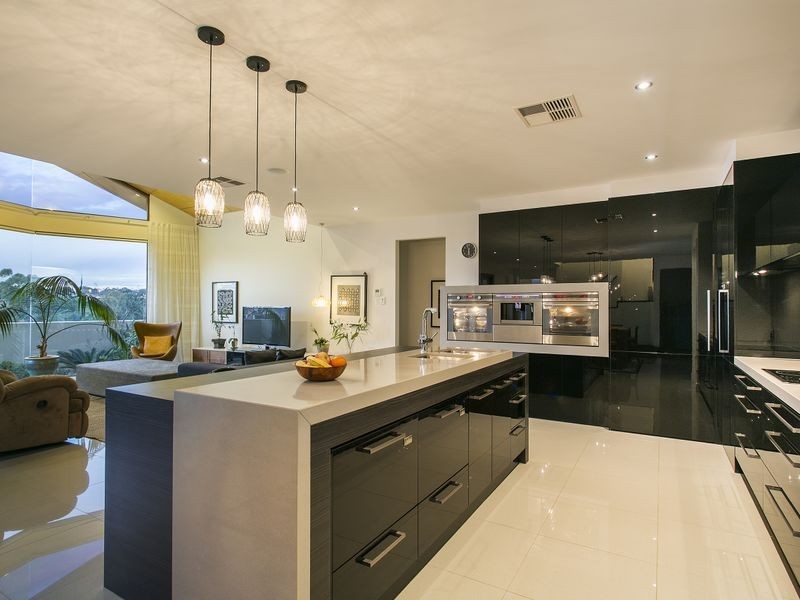 21 Dawbiney Avenue, Craigburn Farm SA 5051