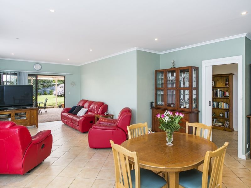 8 Wandana Avenue, Seaview Downs SA 5049