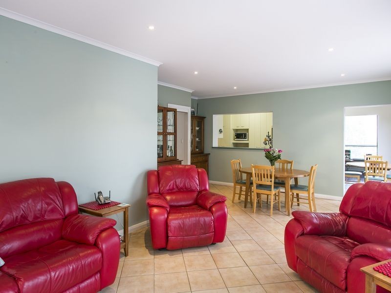 8 Wandana Avenue, Seaview Downs SA 5049