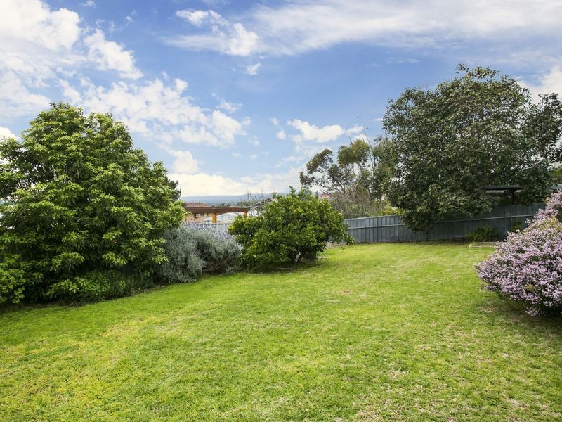 8 Wandana Avenue, Seaview Downs SA 5049