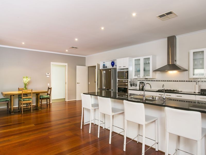 40 Alderman Avenue, Seacombe Gardens SA 5047