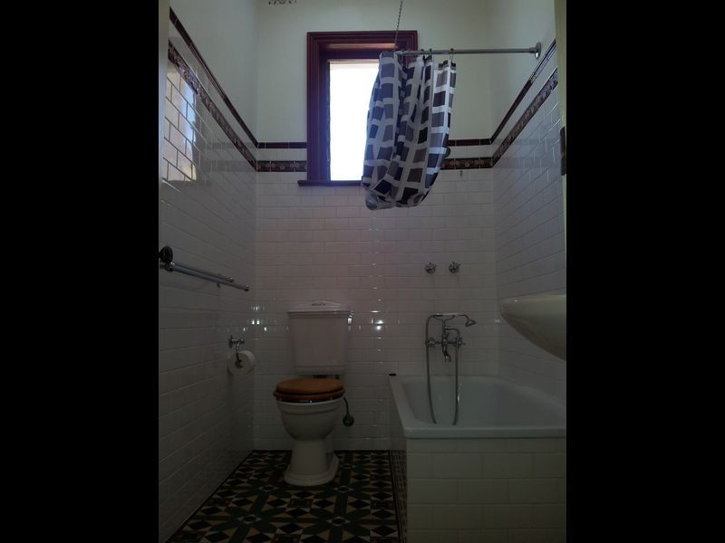 17 St Johns Row, Glenelg SA 5045