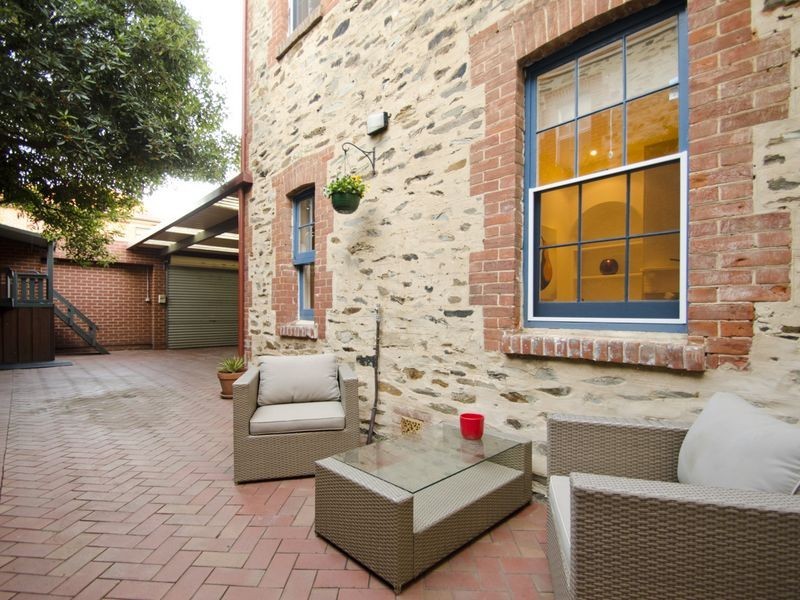 22 Sussex Street, Glenelg SA 5045