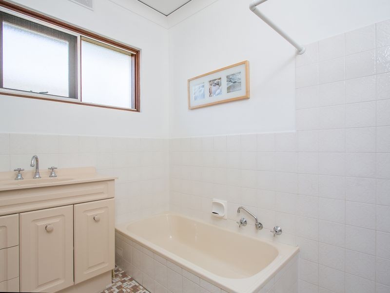 4 Wyoming Way, Happy Valley SA 5159