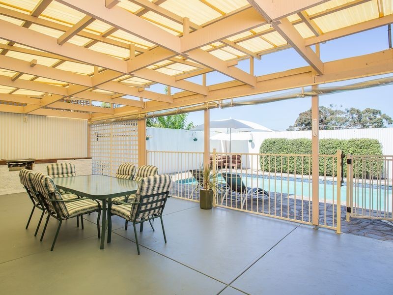 4 Wyoming Way, Happy Valley SA 5159