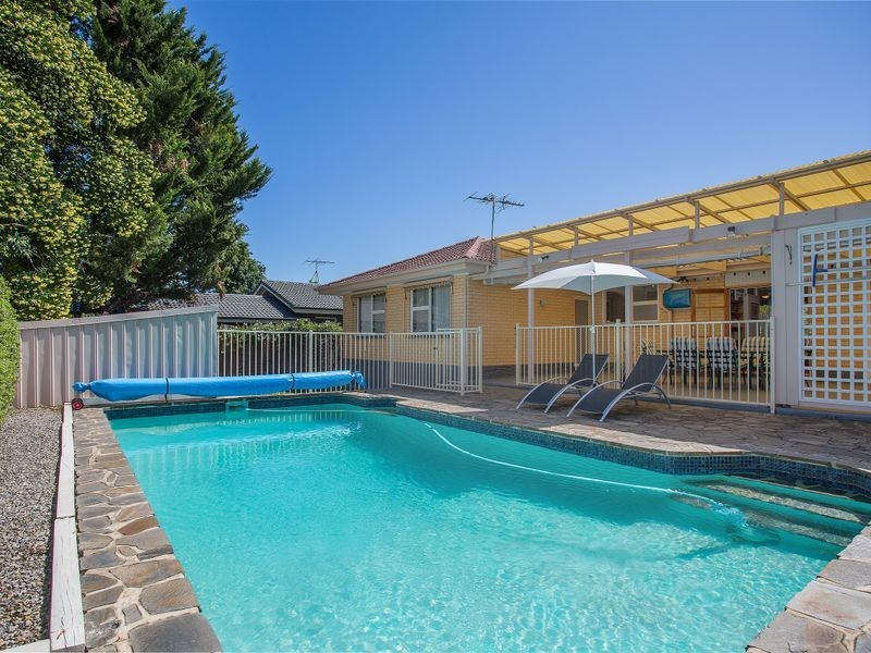 4 Wyoming Way, Happy Valley SA 5159