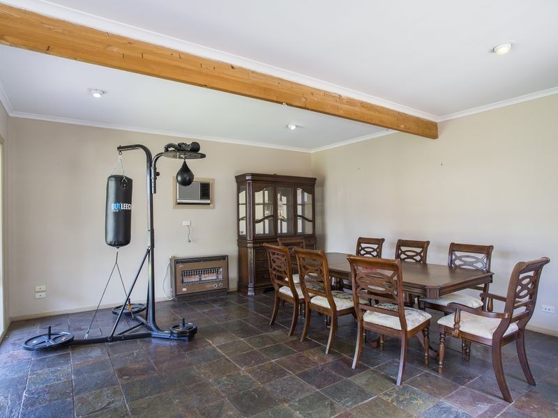 15 Woodham Court, Aberfoyle Park SA 5159