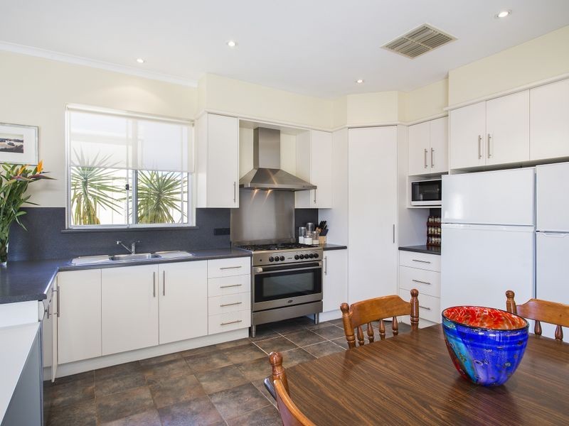 57 Nilpena Avenue, Park Holme SA 5043