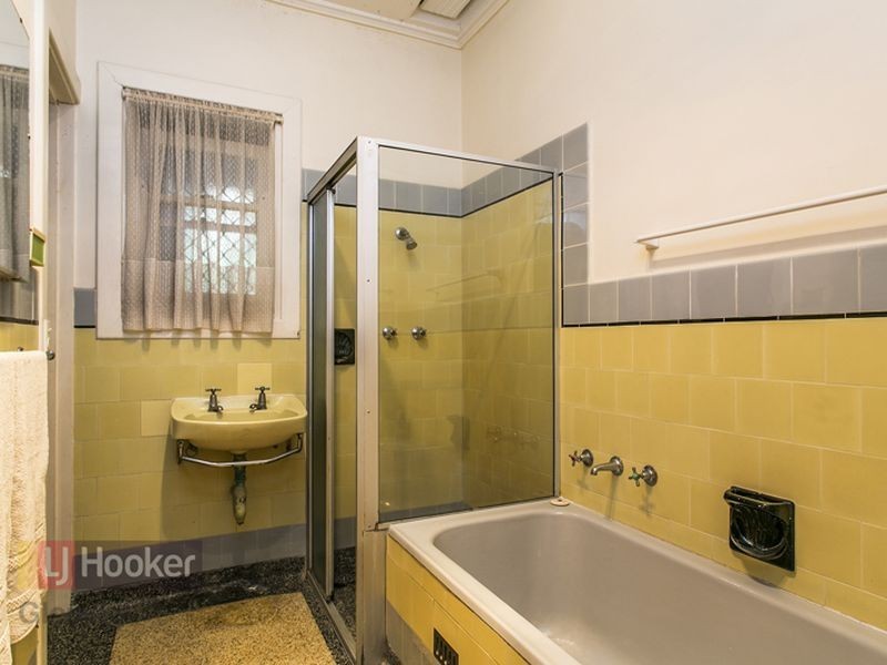 18 Barker Avenue, South Plympton SA 5038