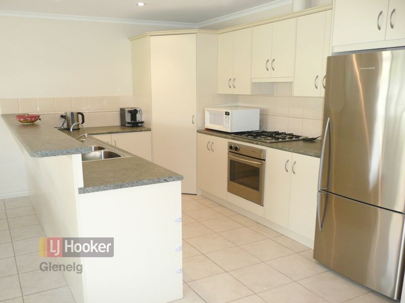 18 Tabard Avenue, Brompton SA 5007