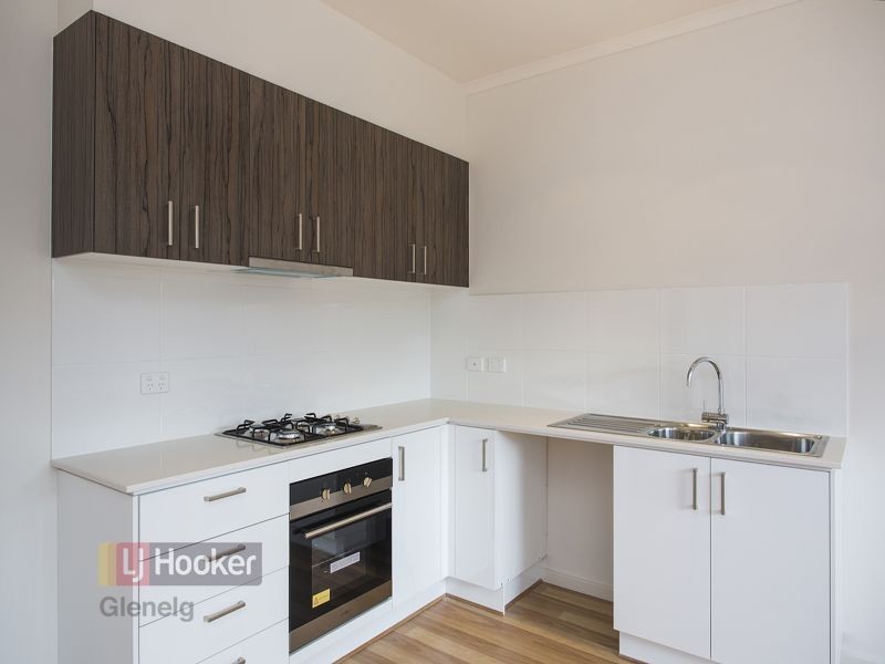 2/13 Castle Road, Christies Beach SA 5165