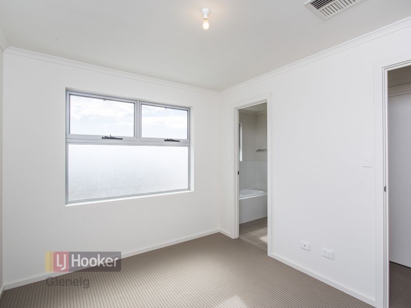 2/13 Castle Road, Christies Beach SA 5165
