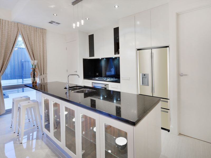 2 Stewart Avenue, Glenelg North SA 5045