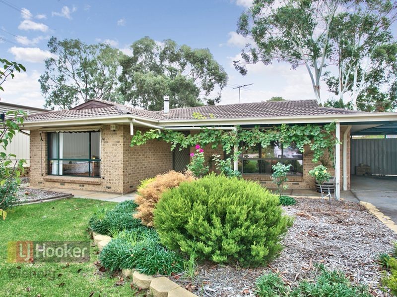 8 Jade Crescent, Aberfoyle Park SA 5159