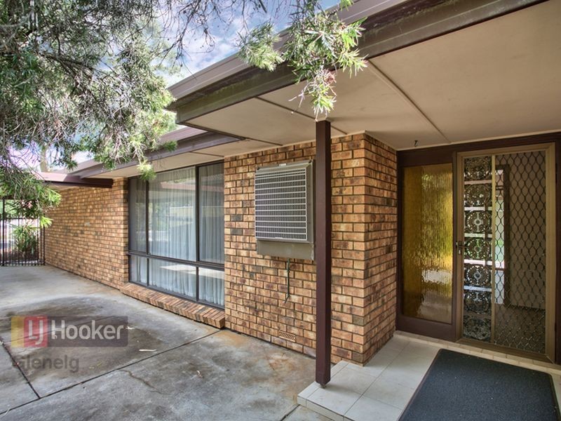 25 Jade Crescent, Happy Valley SA 5159