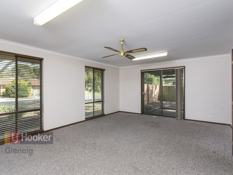 25 Jade Crescent, Happy Valley SA 5159