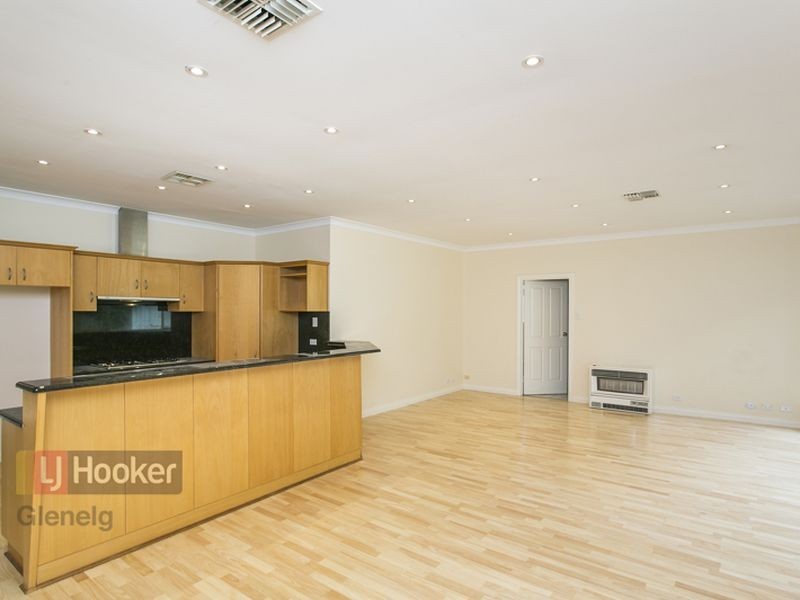 17 Gosse Avenue, Glenelg North SA 5045