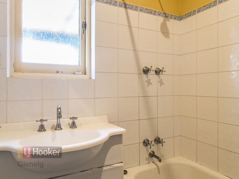 22 Kent Avenue, Warradale SA 5046