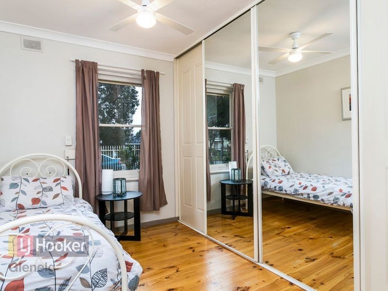 2 Burton Avenue, Park Holme SA 5043