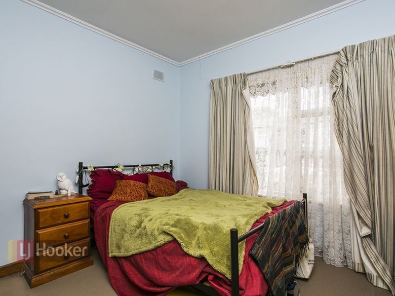 40 Maldon Avenue, Mitchell Park SA 5043