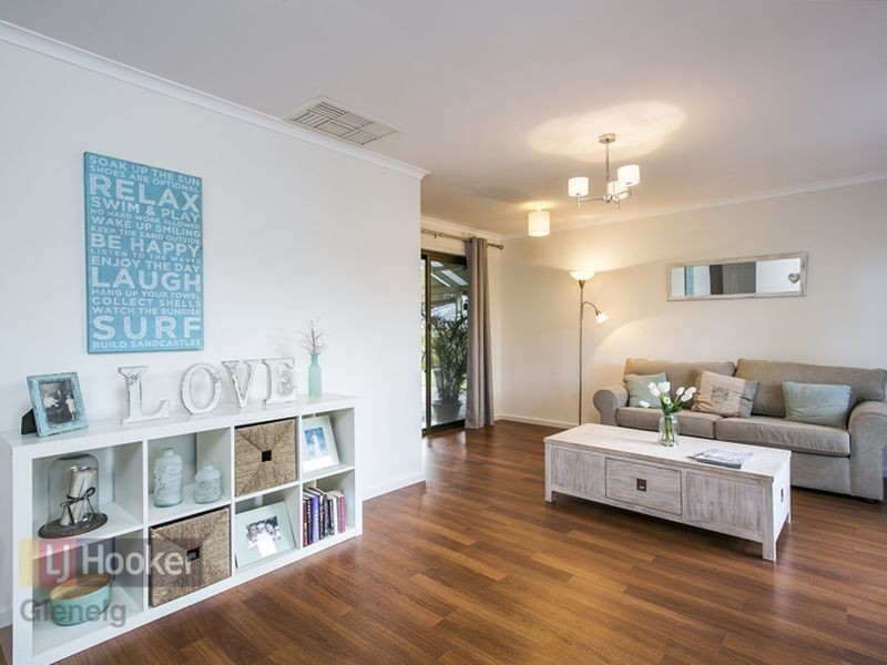 6 Greenfield Rise, Aberfoyle Park SA 5159