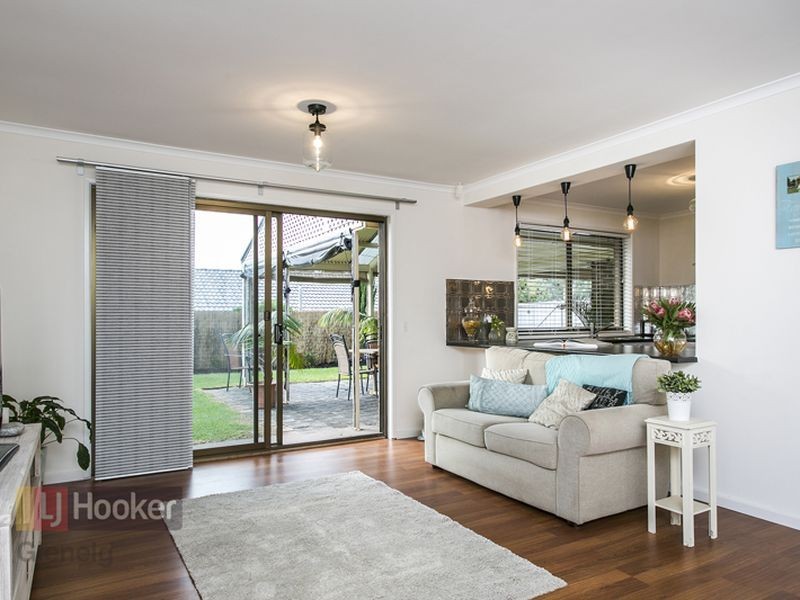 6 Greenfield Rise, Aberfoyle Park SA 5159