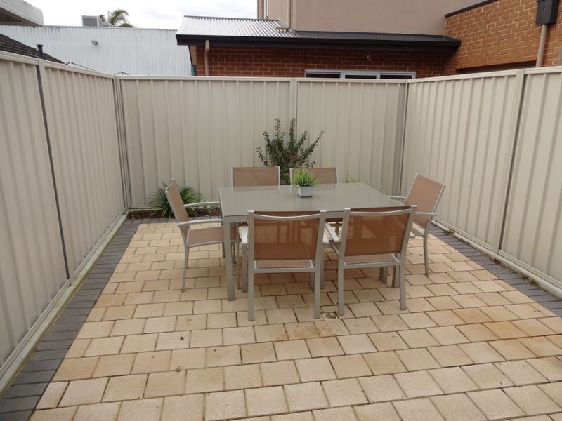 2/528 Anzac Highway, Glenelg East SA 5045