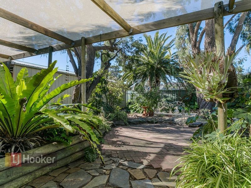 67 Warri Parri Drive, Flagstaff Hill SA 5159