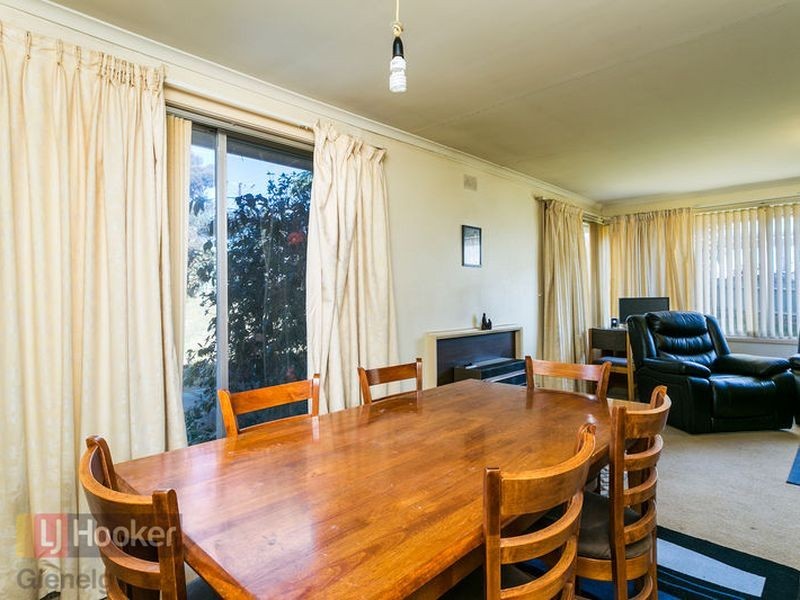 12 Fiveash Drive, Pasadena SA 5042