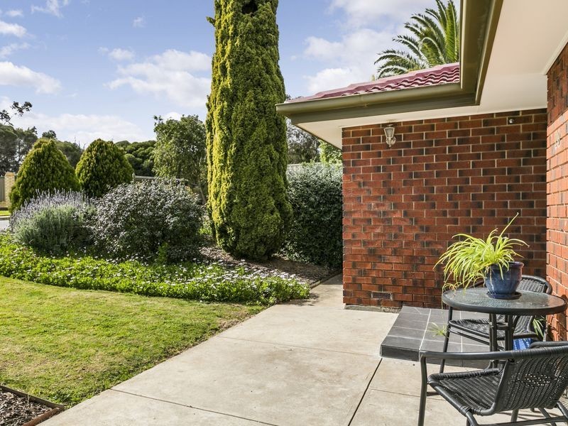 10 Dridan Crescent, Trott Park SA 5158