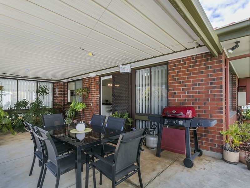10 Dridan Crescent, Trott Park SA 5158