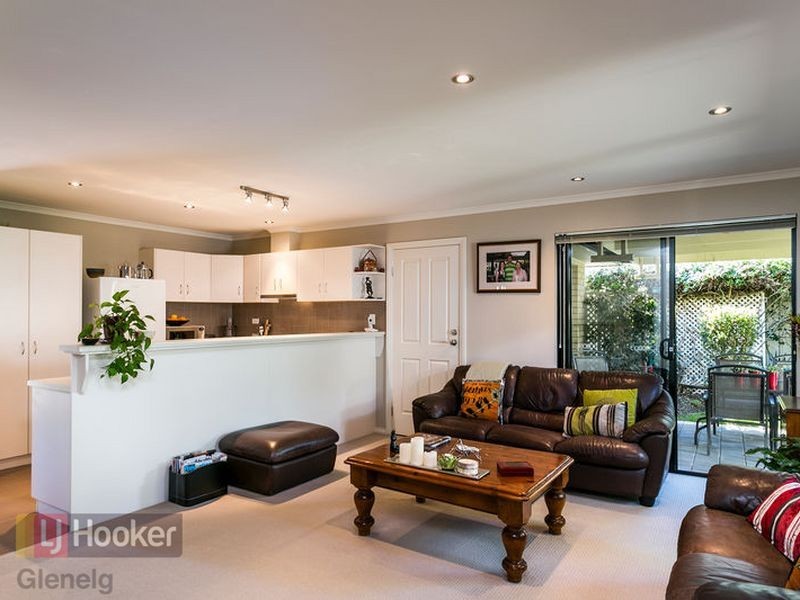11A Scarborough Terrace, Dover Gardens SA 5048