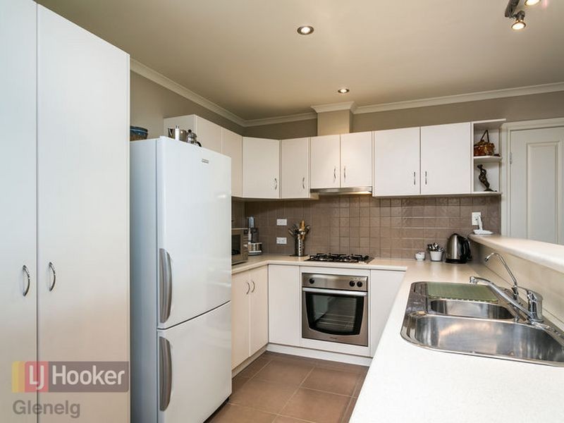 11A Scarborough Terrace, Dover Gardens SA 5048