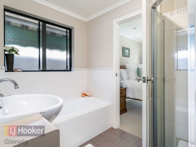 11A Scarborough Terrace, Dover Gardens SA 5048