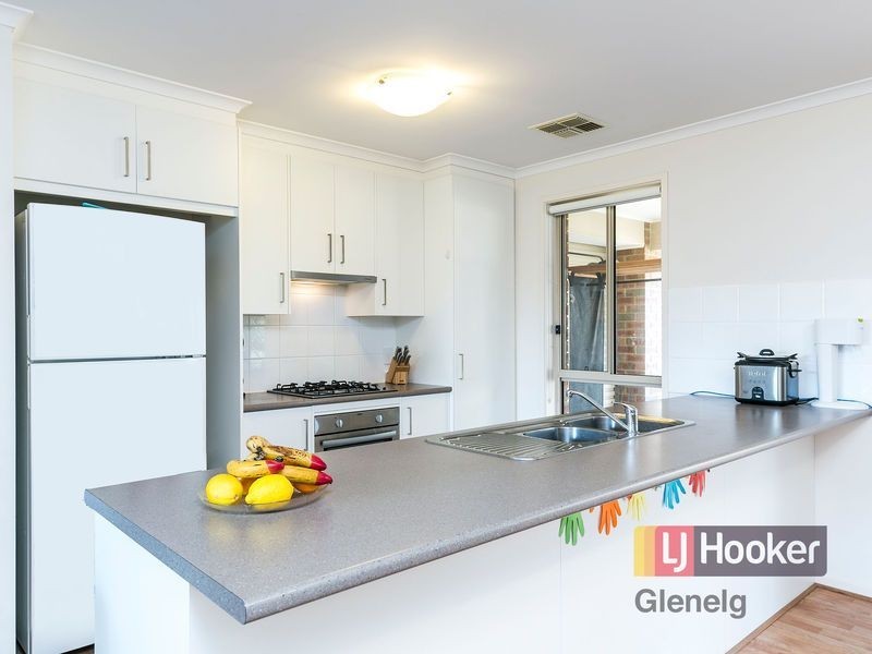 2 Buoy Crescent, Seaford Meadows SA 5169