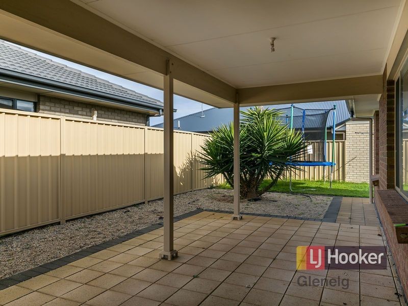 2 Buoy Crescent, Seaford Meadows SA 5169