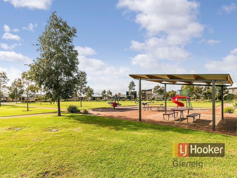 2 Buoy Crescent, Seaford Meadows SA 5169