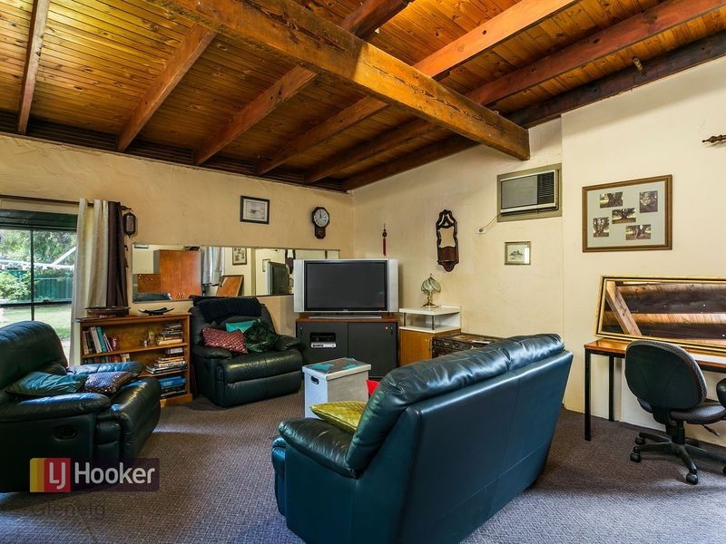 10 Almond Grove, Glandore SA 5037