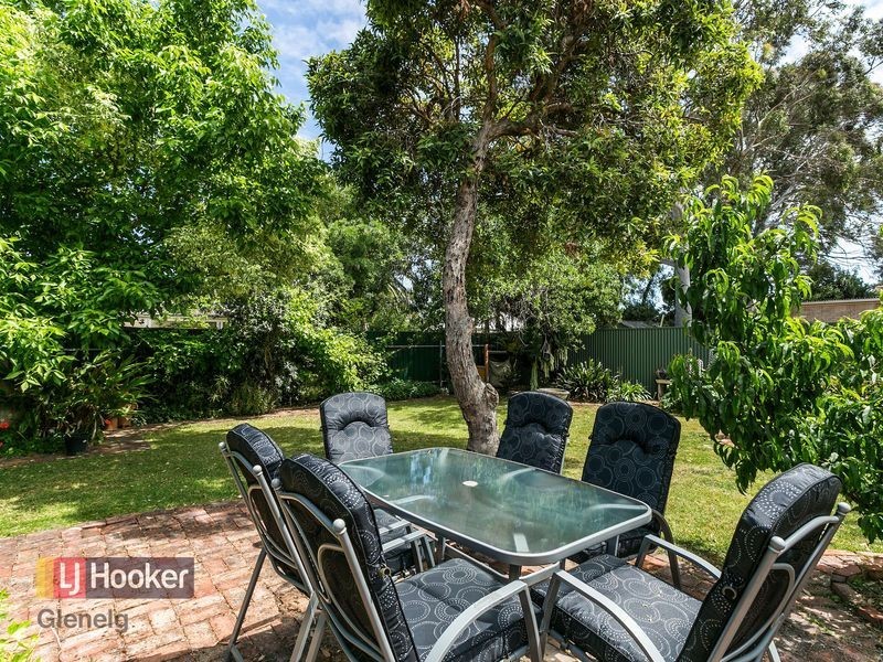 10 Almond Grove, Glandore SA 5037