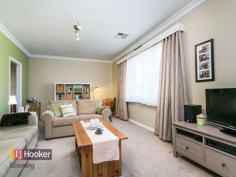 10 Avalon Road, Marion SA 5043