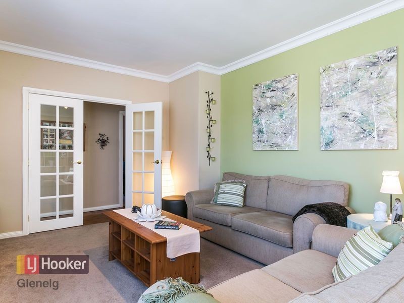 10 Avalon Road, Marion SA 5043