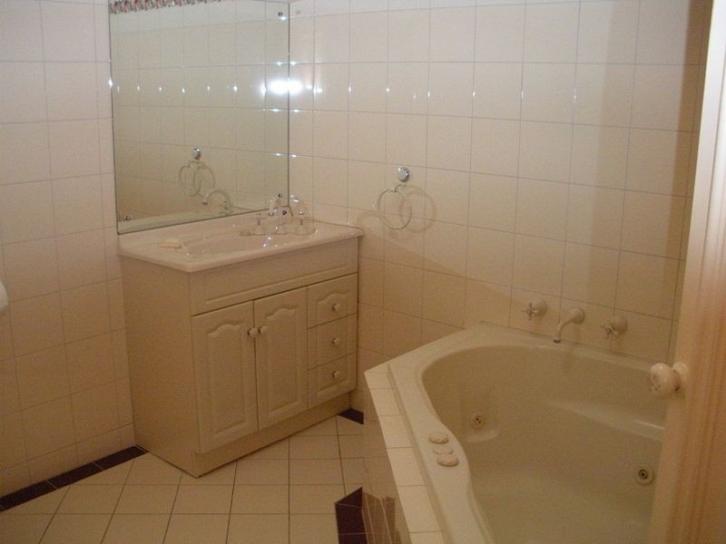 122 Drayton Street, Bowden SA 5007