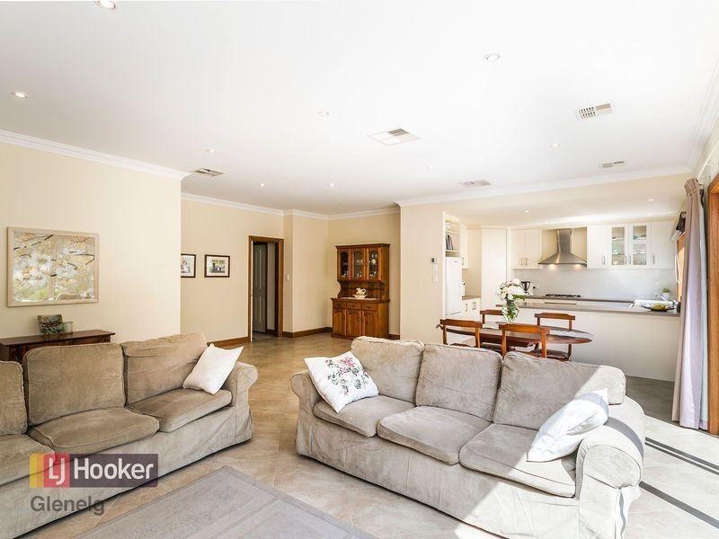 28 Sturt Approach, Flagstaff Hill SA 5159