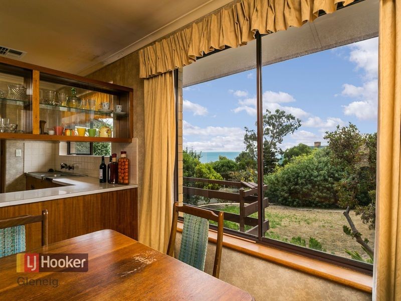 8 Allan Street, Marino SA 5049