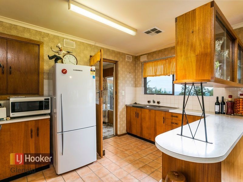 8 Allan Street, Marino SA 5049