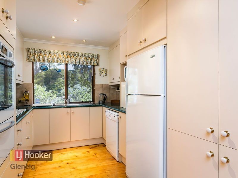 11 Lilford Way, Flagstaff Hill SA 5159