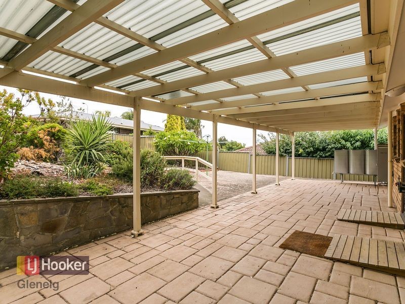 8 Triche Crescent, Hallett Cove SA 5158