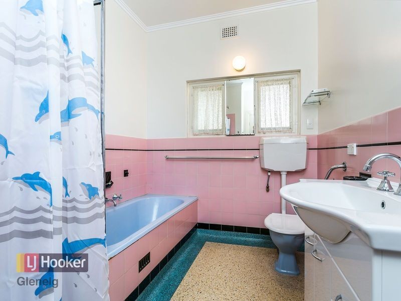 32 Richardson Avenue, Glenelg North SA 5045