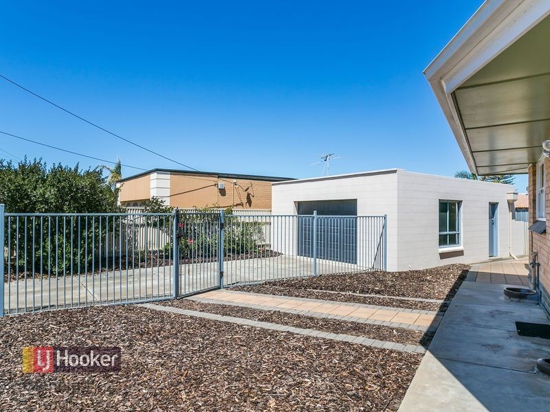 32 Richardson Avenue, Glenelg North SA 5045